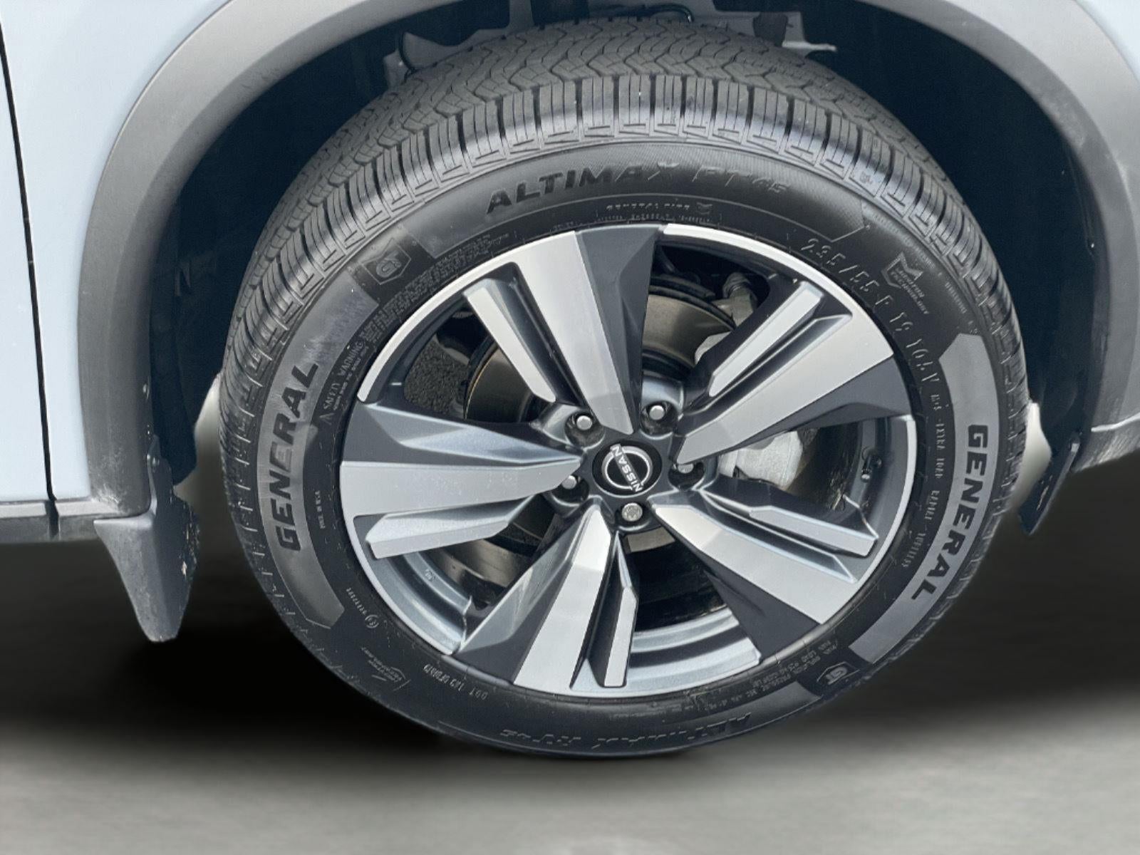 2024 Nissan Rogue SL