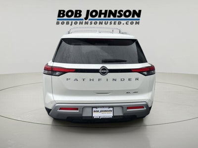 2023 Nissan Pathfinder SL