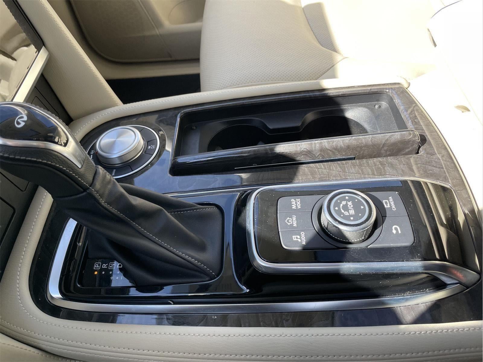 2022 INFINITI QX80 LUXE