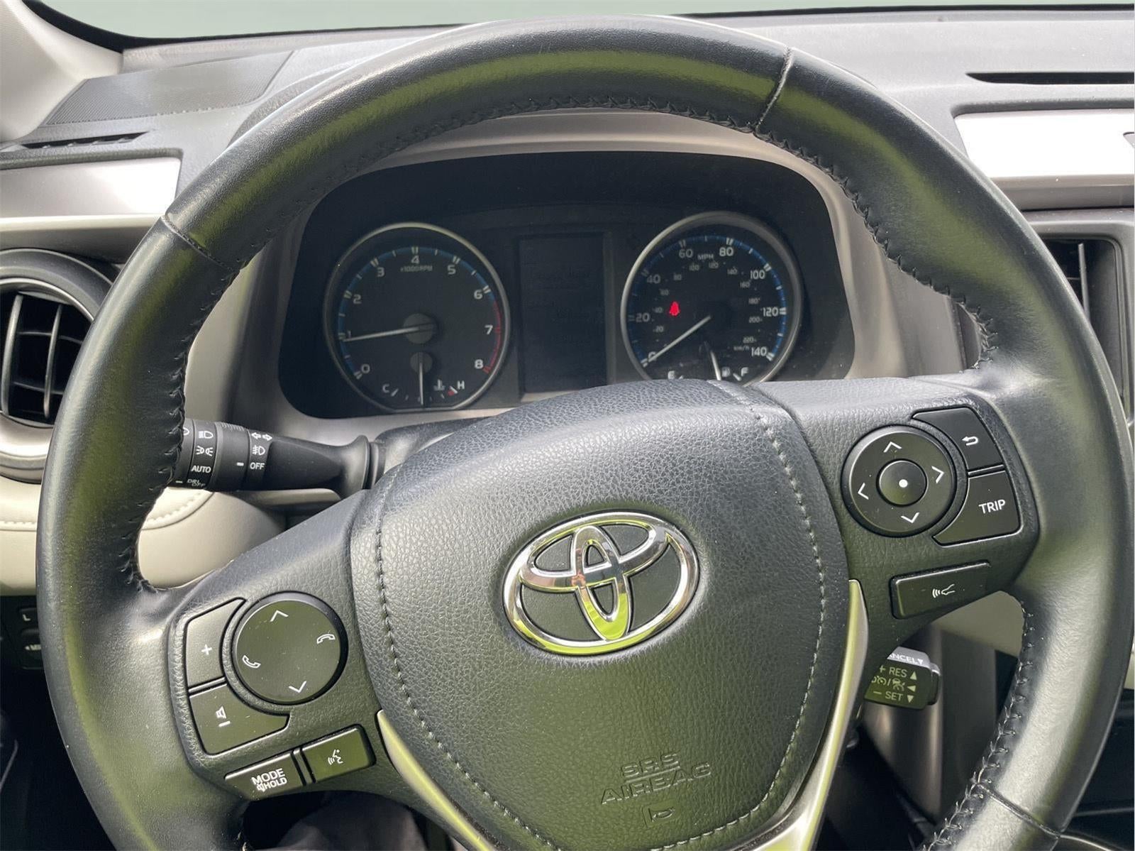 2017 Toyota RAV4 XLE