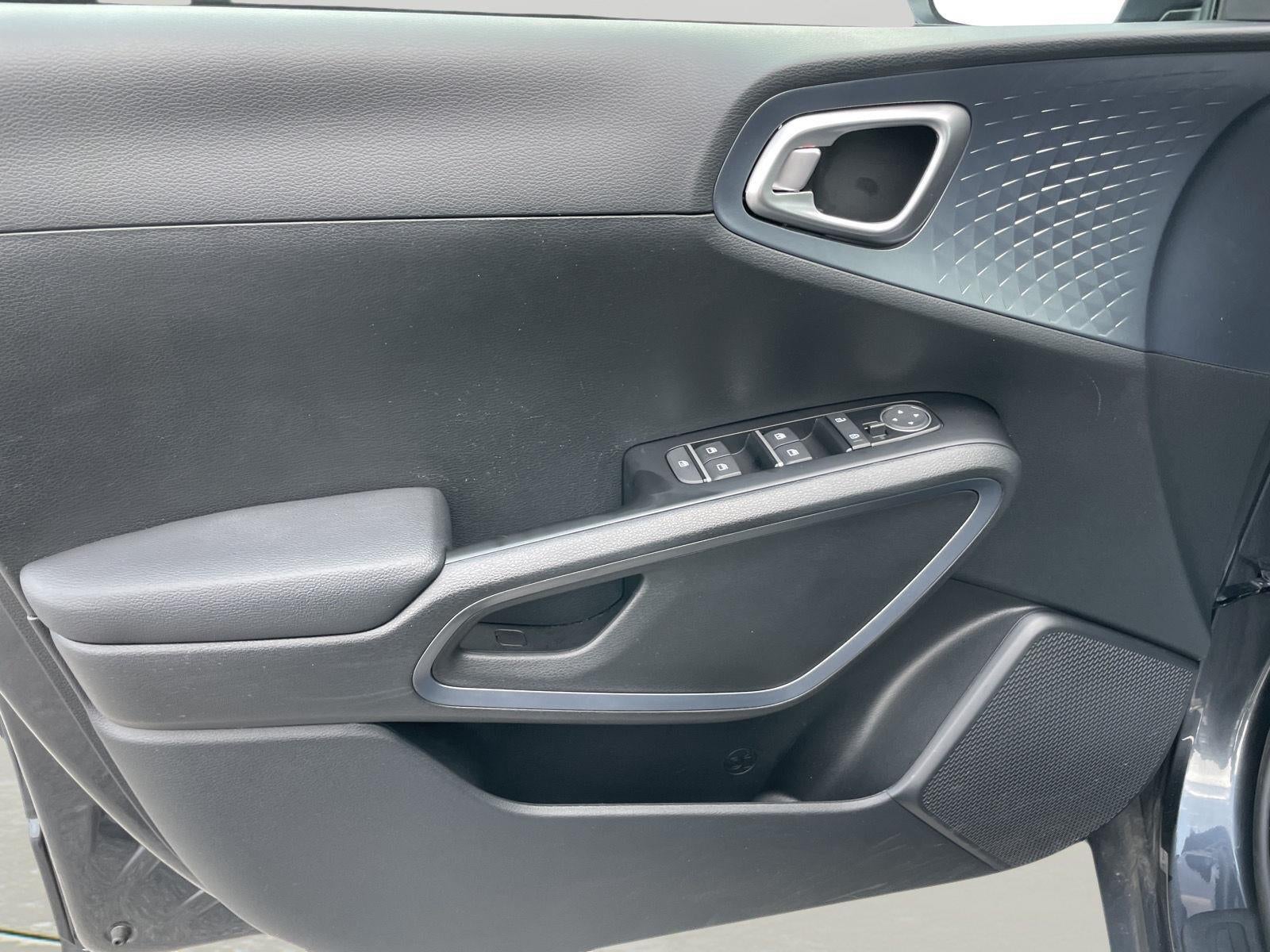 2023 Kia Soul EX