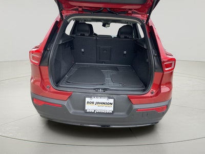 2024 Volvo XC40 Plus Dark Theme