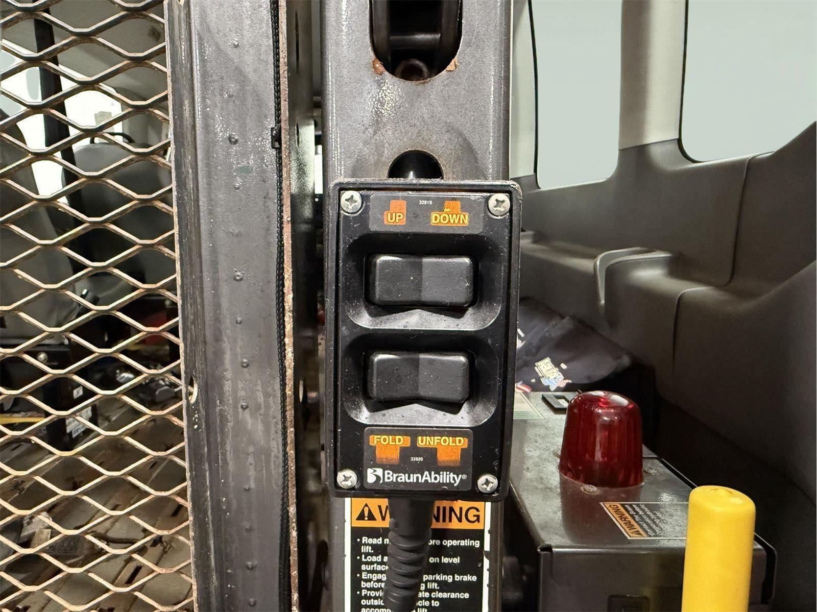 2020 Ford Transit Passenger Wagon XL