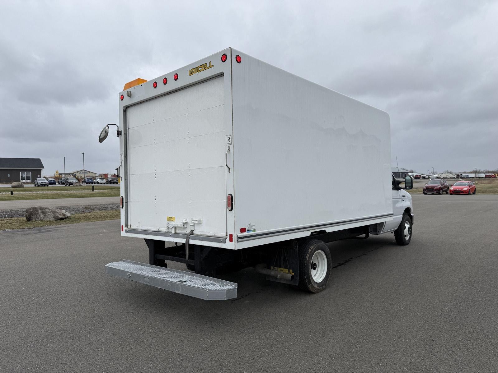 2019 Ford E-Series Cutaway E-450 DRW 158 WB