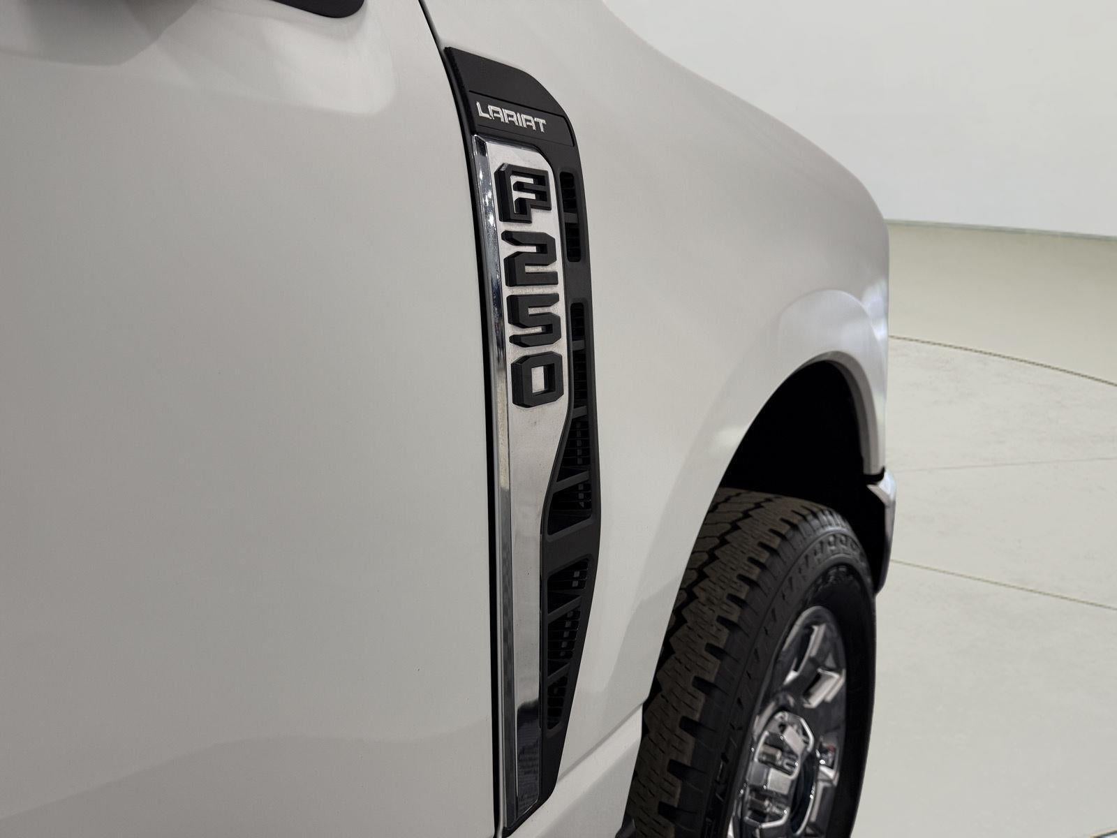 2023 Ford Super Duty F-250 SRW LARIAT