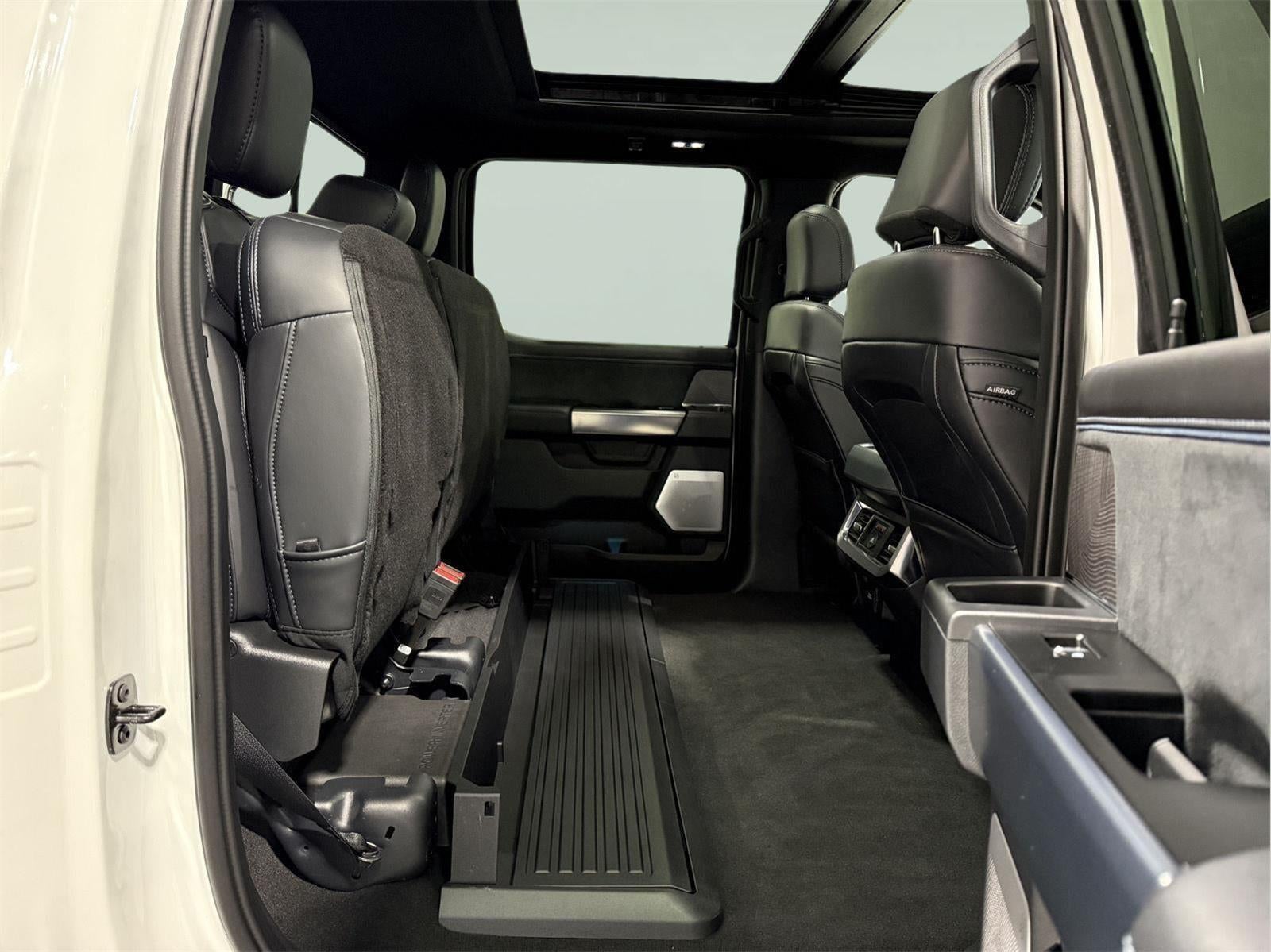 2025 Ford Super Duty F-250 SRW Platinum