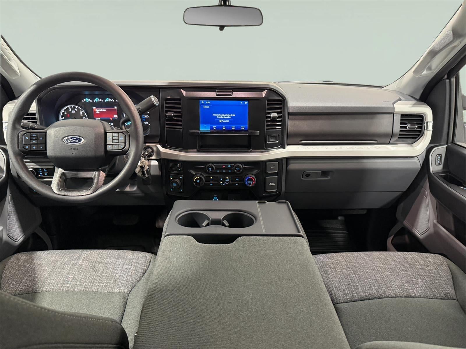 2025 Ford Super Duty F-350 Lariat