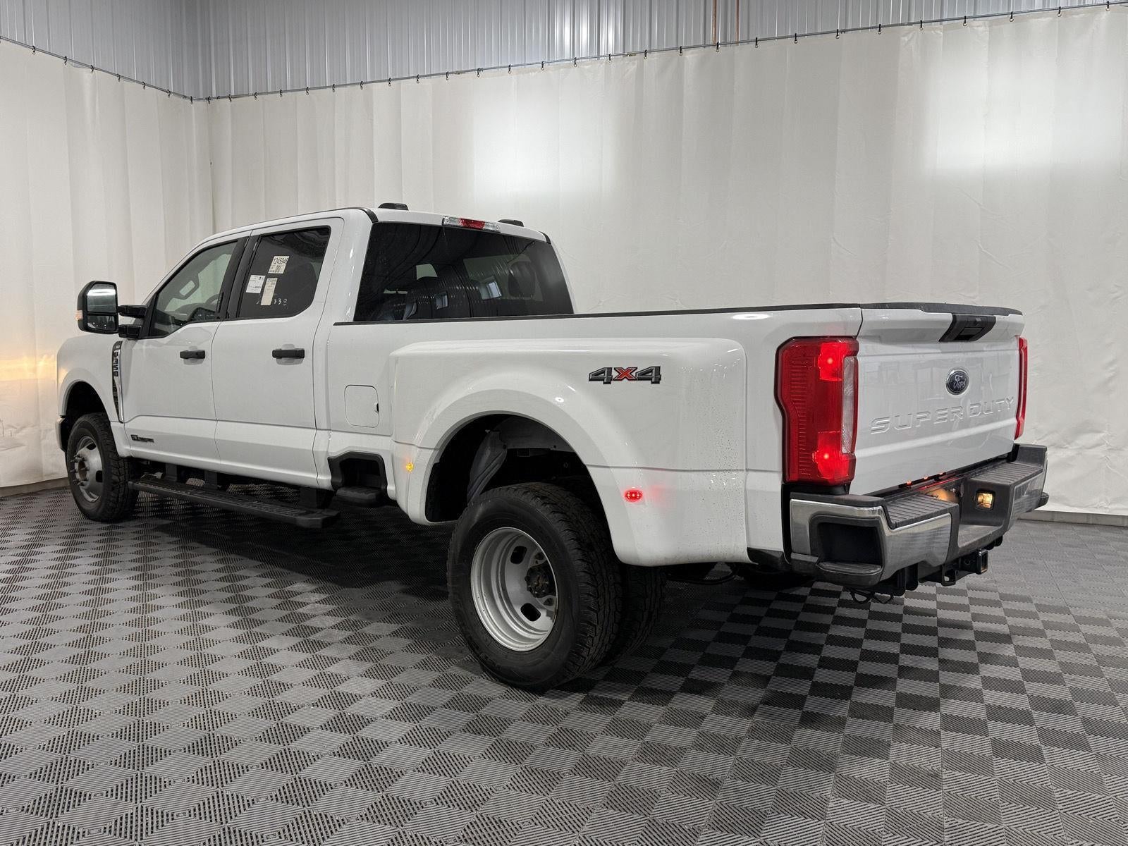 2024 Ford Super Duty F-350 DRW XLT