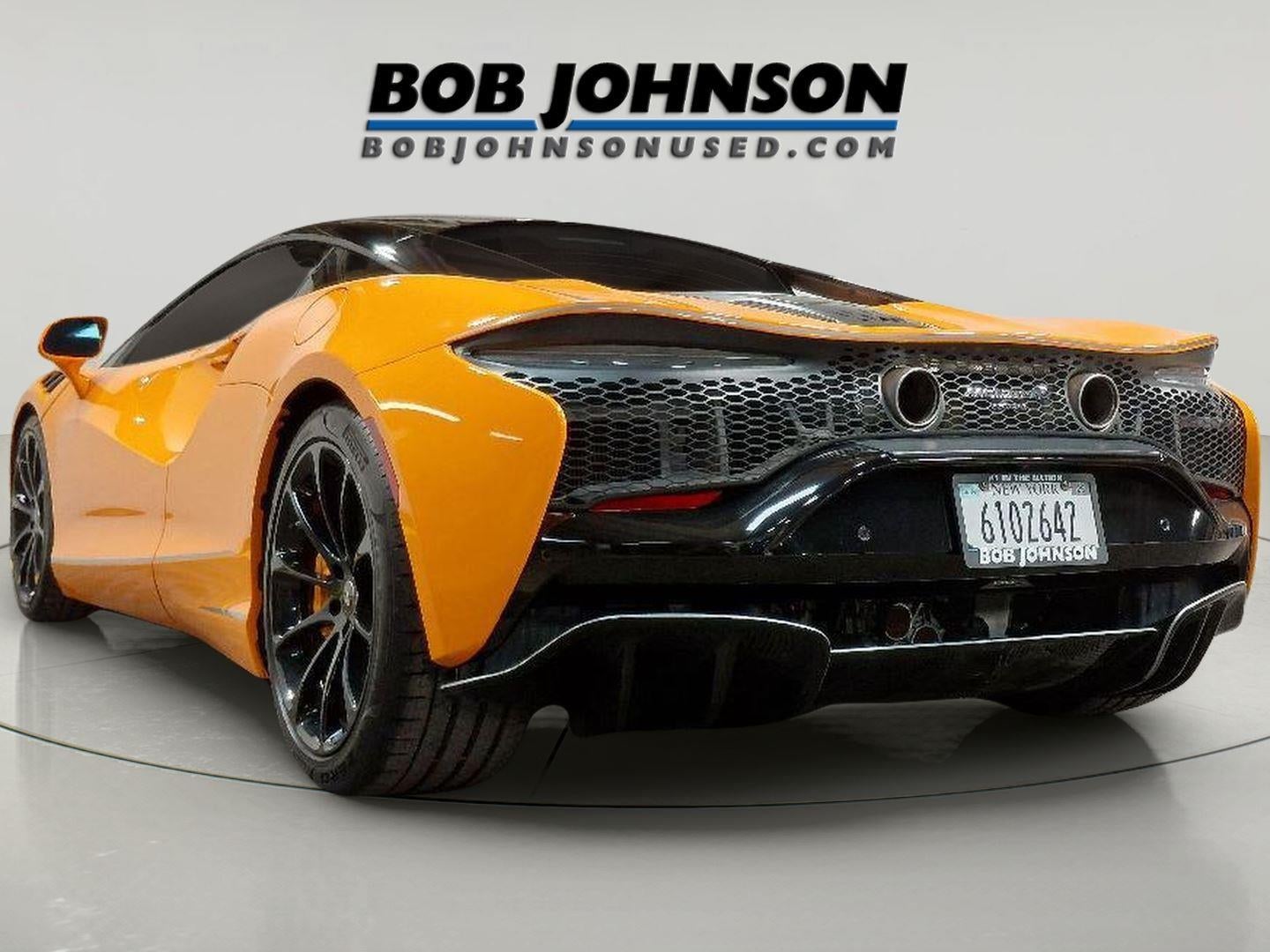 2023 McLaren Artura TechLux