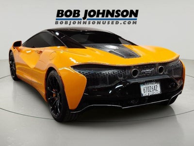 2023 McLaren Artura TechLux